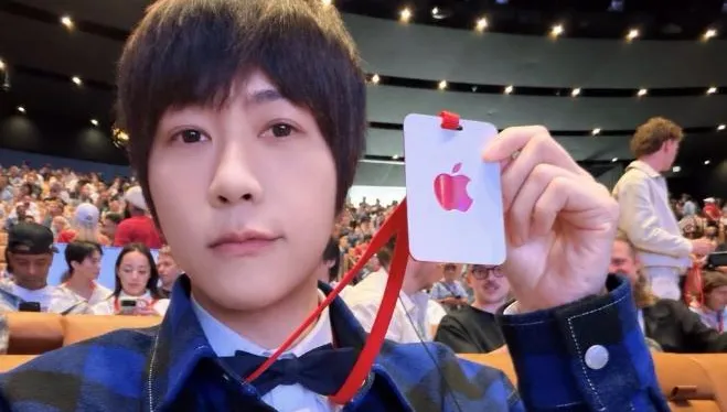 阿信親揭與Apple緣分！靠版稅買下首台電腦　驚曝下一步合作計畫