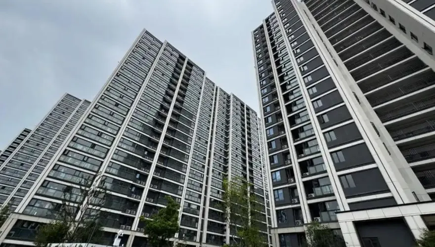 像住社區！陸大學掀「買房改宿舍」潮　團購買樓同步救房市