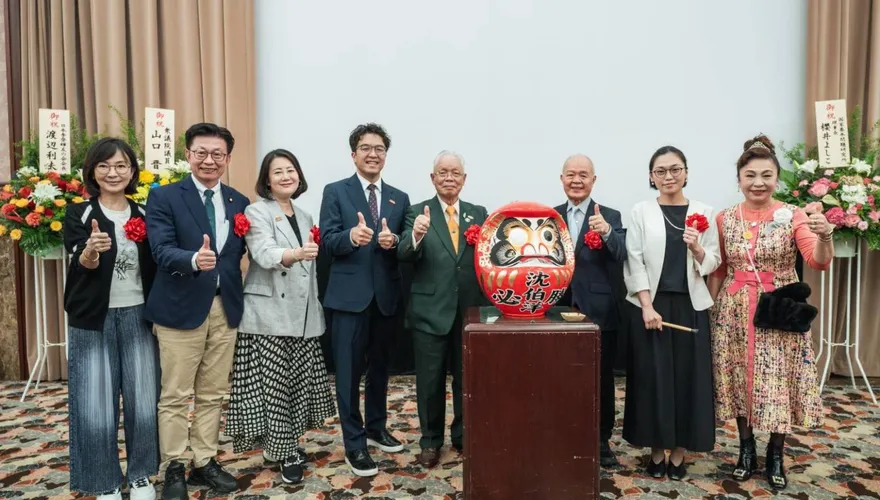 驚！吳思瑤惹怒青鳥遭嗆「不要當民進黨的王鴻薇」