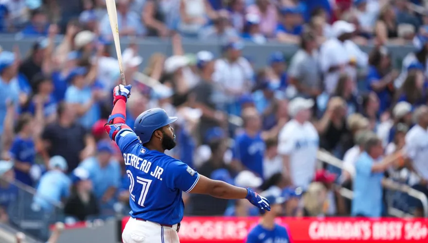 MLB/賽季都快結束　葛雷諾終於在主場轟了！