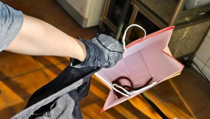 台南女買二手衣口袋掏出「紅線綁長髮」！網嚇壞：快去拜拜