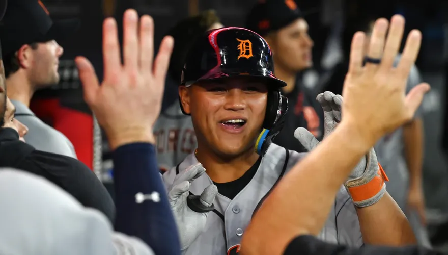 MLB/李灝宇第9轟炸裂！怪力直飛第2層看台　追平張育成紀錄