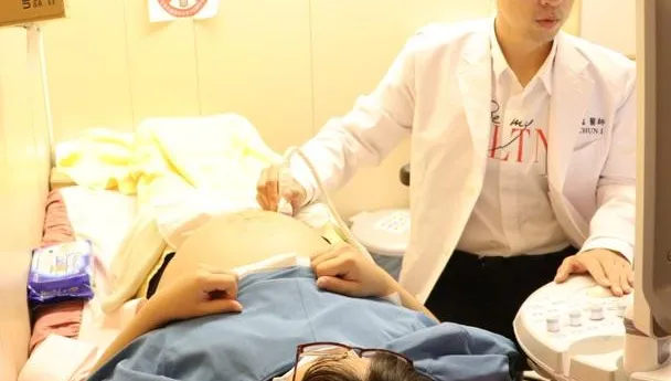 晚婚夫妻靠「帶因者篩檢」誕健康男寶　斬斷魚鱗癬家族遺傳