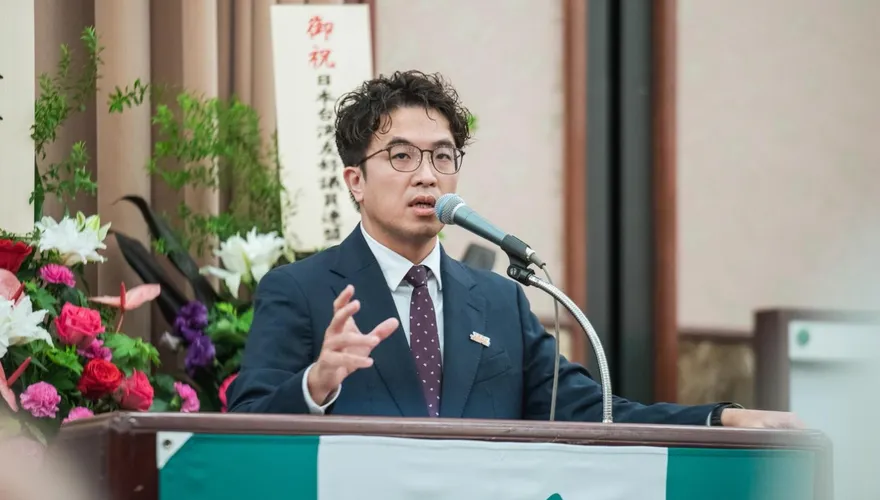 藍議員酸洋流「蟑螂老鼠」！蔣萬安無評論   沈伯洋：真正的老鼠在大巨蛋