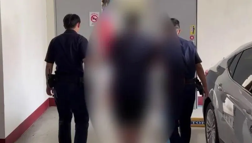 影/高雄男大生持刀傷阿嬤！鄰錯愕：他是乖孫會牽老人家散步