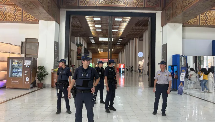 影/中正紀念堂驚傳無差別攻擊威脅！警地毯式巡邏直擊