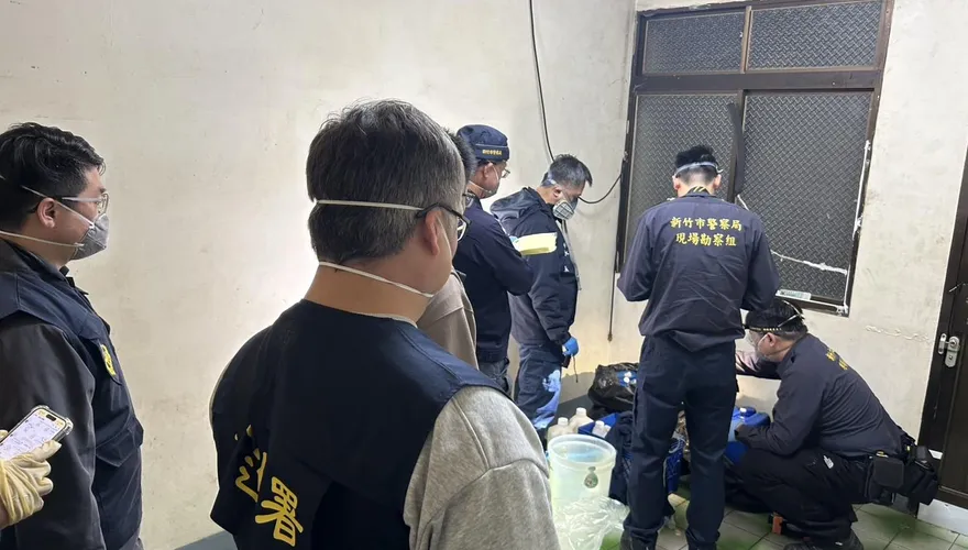 影/鄰塑膠廠掩臭味！桃園爆破千萬製毒廠　查扣42公斤喵喵