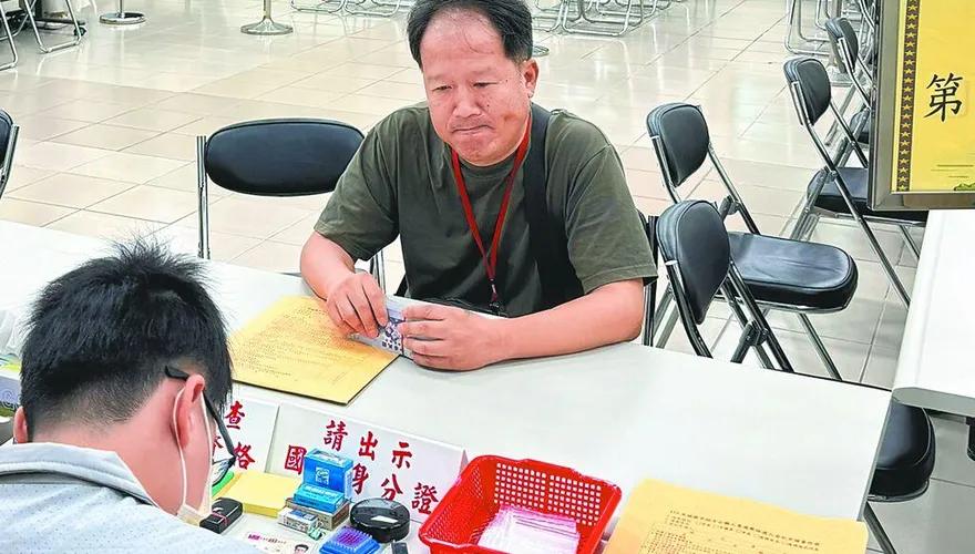 網紅市議員參選人不能選了！「瀟湘公子」遭通緝今自行投案
