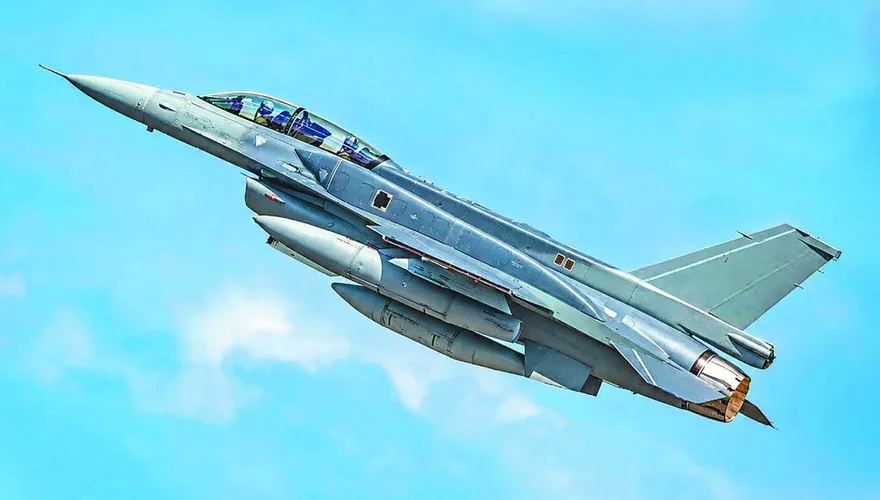 首批F-16V滯留夏威夷月餘　傳美方考量「習川會」延後交機