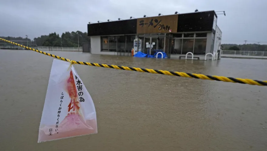 「杜鵑」颱風逼近關東！料掀起狂風暴雨　往來東京逾3百航班取消