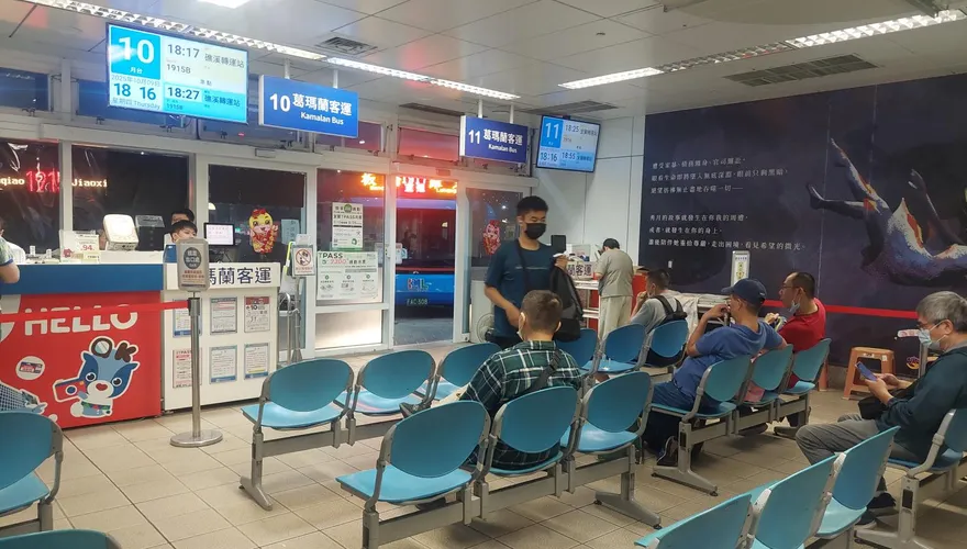 出遊省荷包！中秋及教師節連假「國道客運下殺6折」