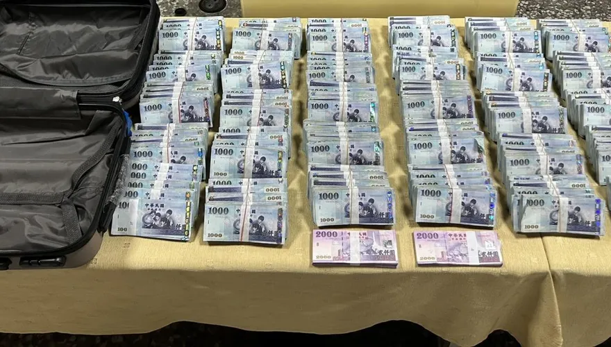 被控送燕窩還用1526萬綁樁腳！鄭伯其涉賄選交保喊：不知情