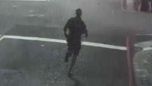 影/鳳山停業SPA館債務衝突！42歲男頭破狂奔　生前畫面曝