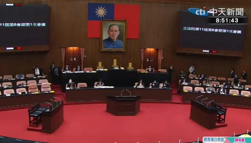 立院今開議硝煙起！普發現金2萬成焦點　團體抗議要總預算