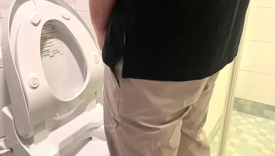 老翁夜尿7次妻崩潰　泌尿醫揭4大原因：攝護腺最常見