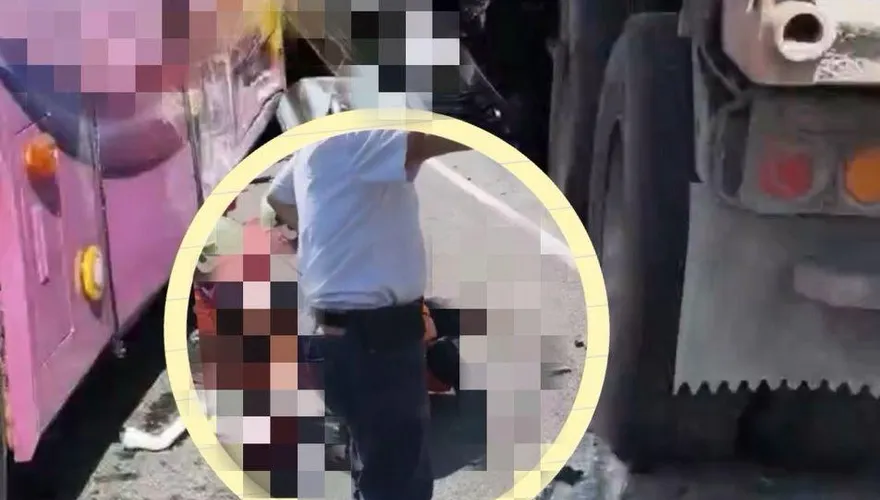 影/宛如煉獄！台9線重大多車撞擊全線封　車變鐵球人飛出命危