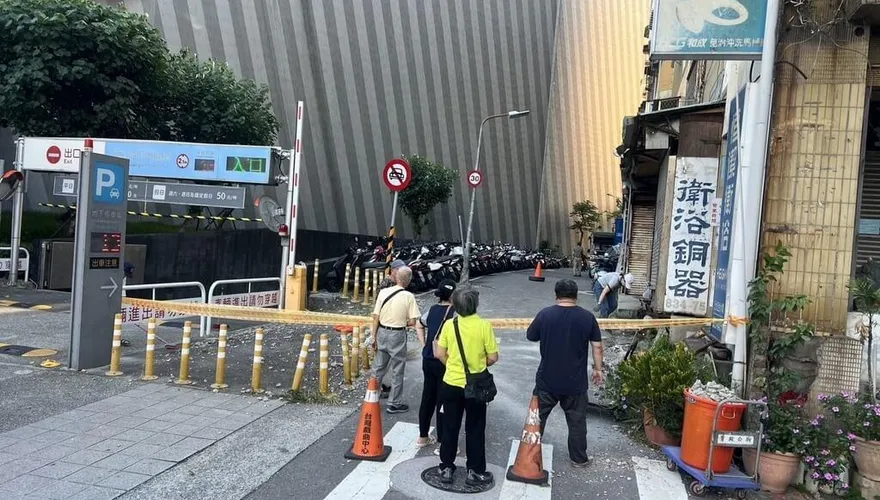 士林「已列管拆除」海砂屋磁磚剝落！市府建管處派員勘檢