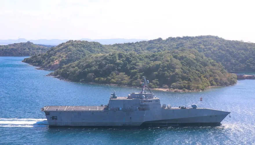 美軍戰艦仙賓礁現蹤！解放軍凌晨出動跟監　南海緊張再升溫