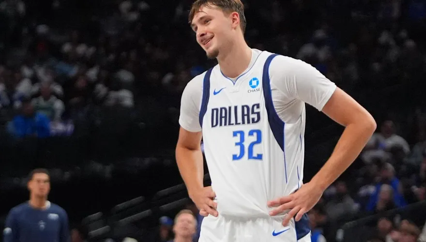 NBA/獨行俠狀元郎重摔撞傷左肩　隊友替他出氣衝突發生了