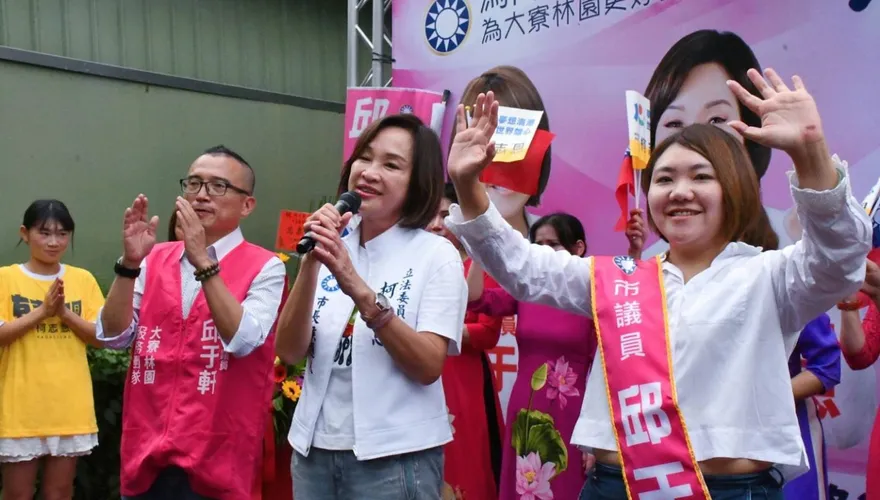 神明預言「高雄出女市長」？柯志恩笑回：鄉野傳播比政見更有印象