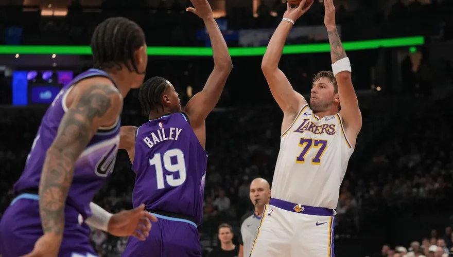 NBA/湖人東契奇單場豪取52分！逆轉18分拼下3連勝