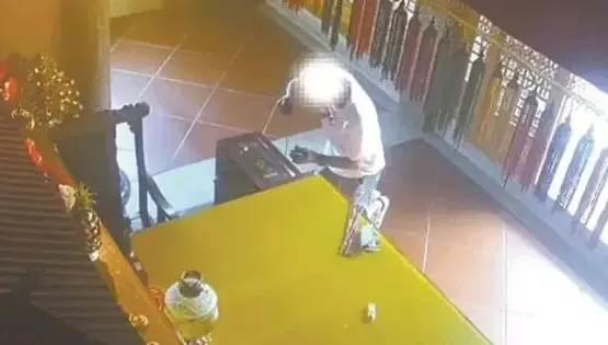 太荒謬！他挖走功德箱鈔票　偷2千留1元：求神明原諒