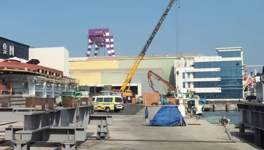 高雄中洲漁港一大早驚見男浮屍　具顯眼刺青警急查身分