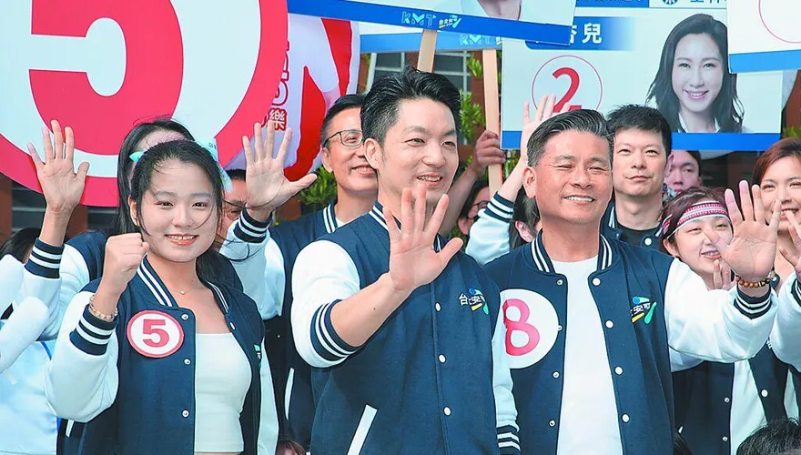蔣萬安辯論大戰沈伯洋！作家拋「擊敗戰術」：讓洋流變淚流