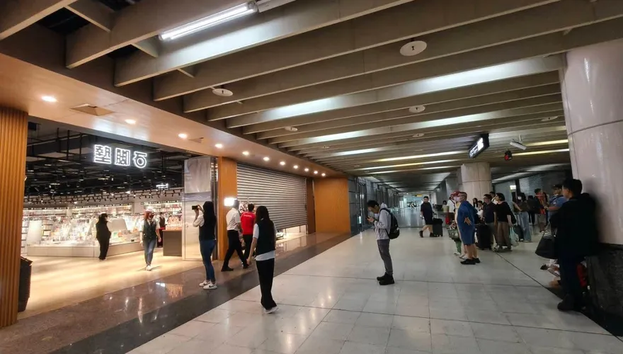 墊腳石書店插旗板橋車站B1！在地人：買書不用再去台北