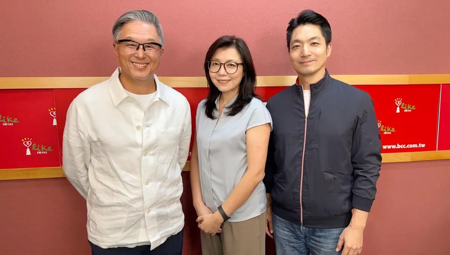 王偉忠笑虧「我忍耐很久了、請你都不來」　蔣萬安接招：今天帶老闆來了