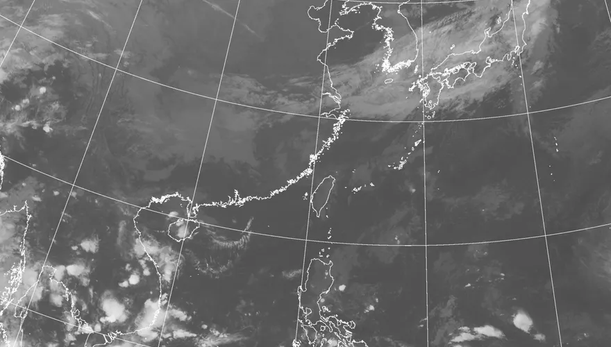 煙花颱風外圍影響！三波東北季風接力來襲　濕冷下探20度