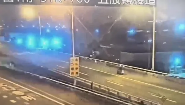 影/機車闖國道！ 24歲男突棄車墜「7層樓高架」身亡