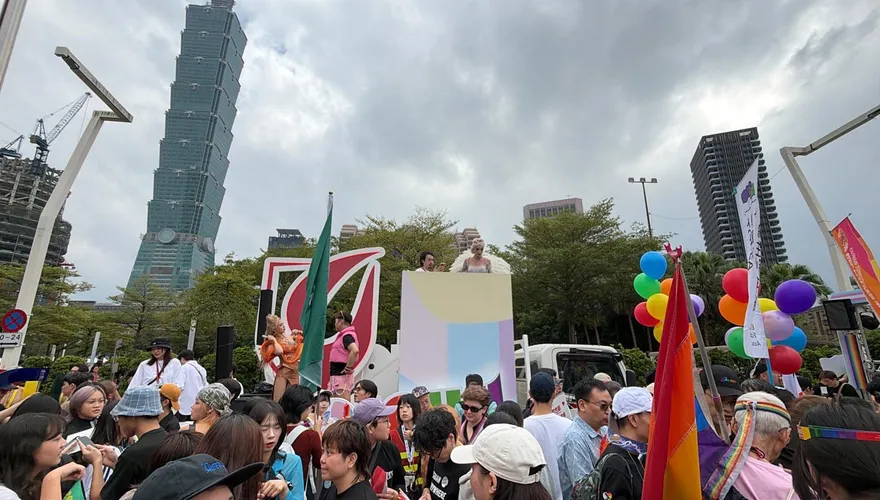 影/同志遊行今登場！台北101晚間點燈4小時　打上主題句力挺