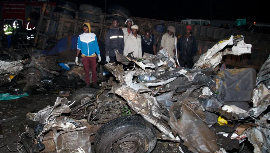 肯亞30日深夜突發重大車禍　卡車失控衝撞車輛釀48人死亡