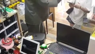 影/只因不願幫付手機維修費…他竟當眾「掌摑妻子」　老婆1反應驚呆網友