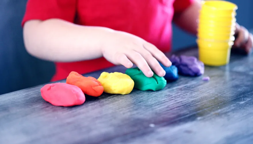 上海某幼稚園遭控虐童！孩子身上出現多處針孔　毛髮一驗竟含「麻醉藥」