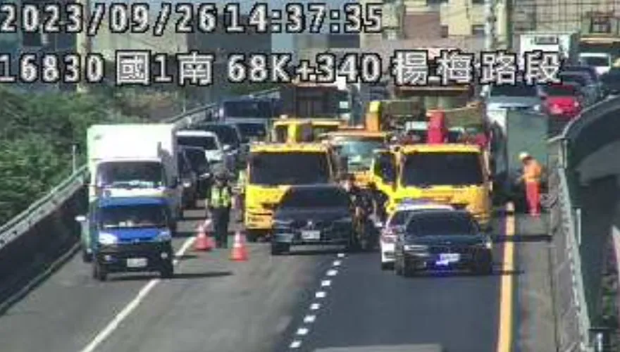 快訊/用路人注意！國一楊梅段「2車追撞」回堵5公里　警消排除狀況中