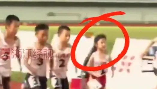 影/小小飛毛腿！幼稚園女童800米跑3分11秒　超越陸女大生滿分標準