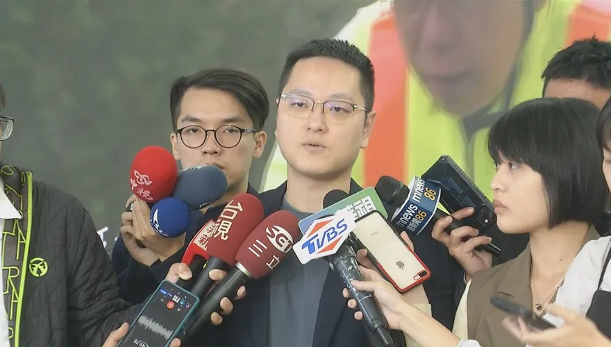 侯友宜稱「隨時在馬辦等」　柯文哲競辦：三人能直接談最好最快