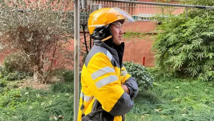 影/26歲小伙「負債百萬」赴上海闖蕩　靠「跑外送」3年賺進446萬