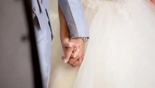 24歲男「房租水電靠爸媽」徵結婚對象「月給1萬」　網譏：哪來的自信