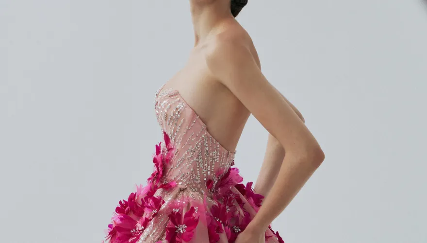 LinLi Boutique「花鏡系列」綻放每一刻！花與鏡面交織　靈巧變化歌頌女性特質