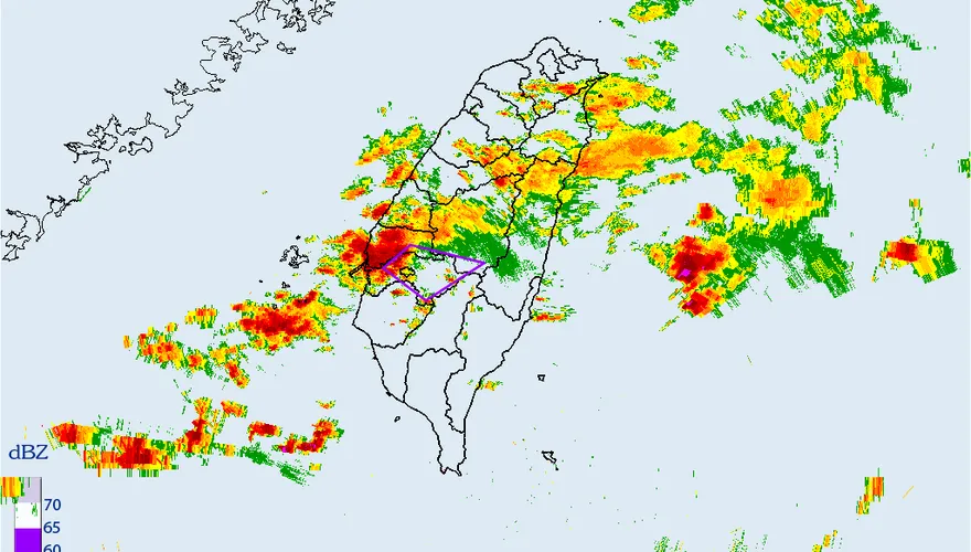 快訊/大雷雨來了！5縣市雨彈開炸　嘉義縣2行政區注意山區暴雨
