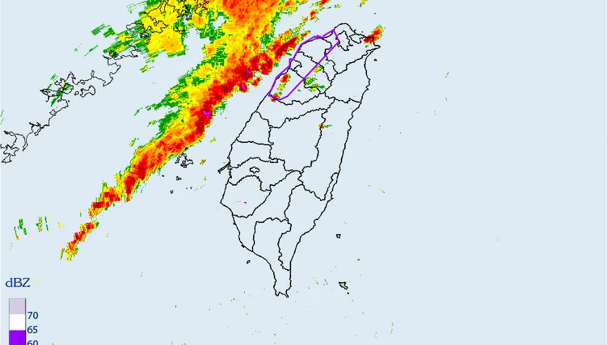 快訊/防致災性鋒面！「7縣市」大雨特報　雨轟到下午4點