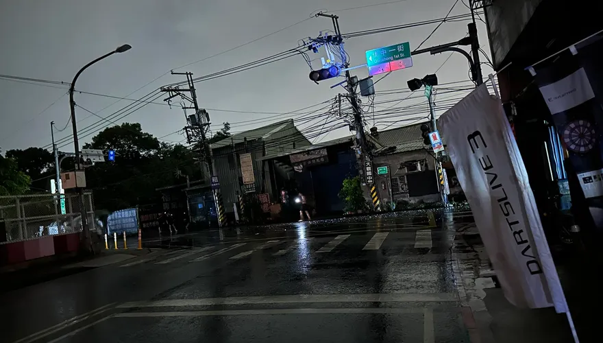 快訊/母親節悲劇！新北板橋「饋線斷路器跳脫」釀停電　台電：影響2860戶