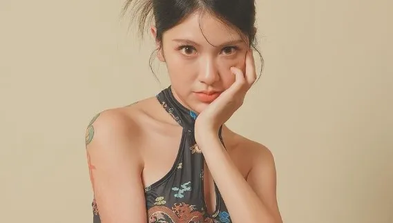 超正「酸菜魚闆娘」上節目遭酸「有乾爹」！　她限動霸氣反擊