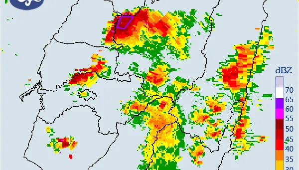 快訊/國家級警報響不停！豪雨升級罩全台　13縣市大雨下到入夜