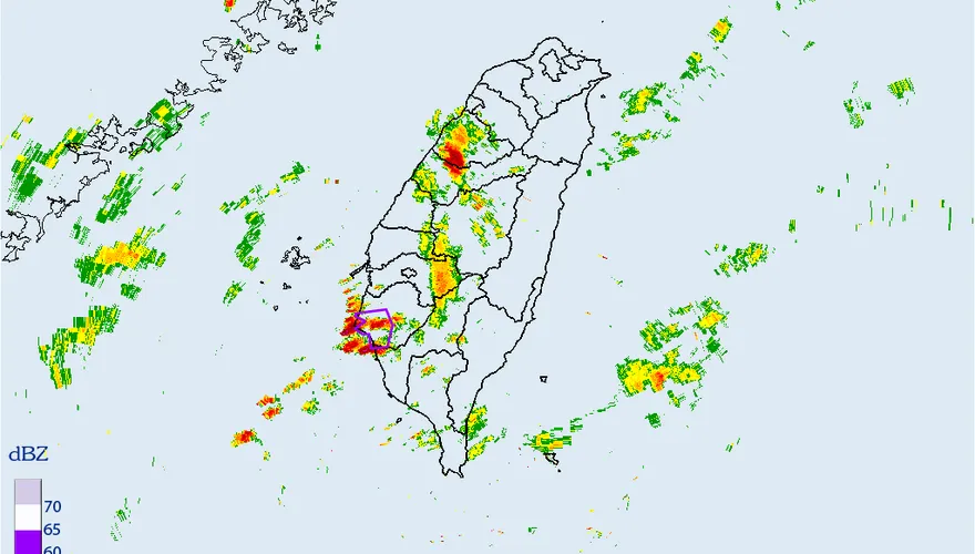 快訊/午後對流旺盛！台南、高雄國家級警報大響　慎防劇烈降雨