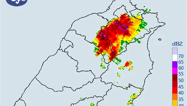 快訊/雨彈再升級！「3地區」大雷雨狂轟炸　全台降雨熱區曝光