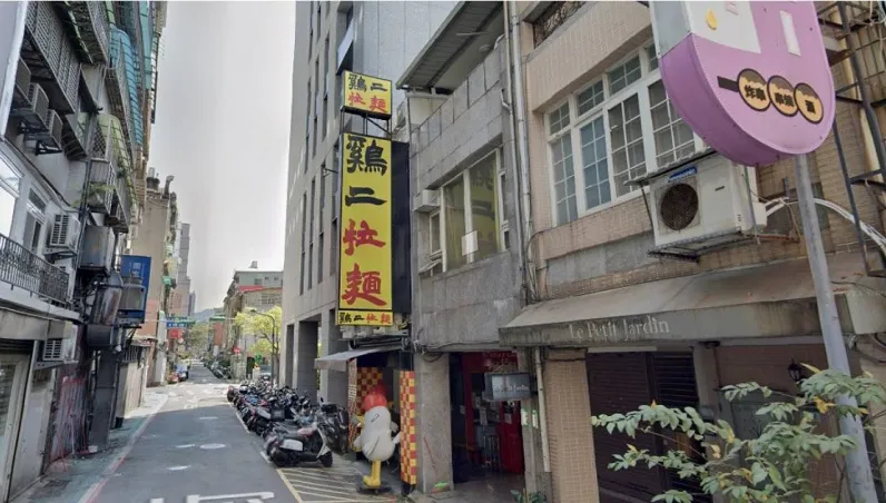 「台灣雞湯拉麵始祖」無預警停業！店主親揭「4經營危機」　未來動向曝光